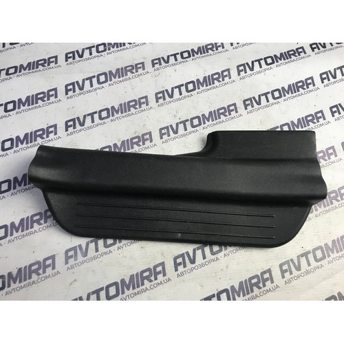 Накладка порога внутренняя задняя левая Kia Ceed Wagon 2006-2012 858771H000